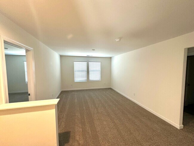 Building Photo - 11148 Comiskey Ln