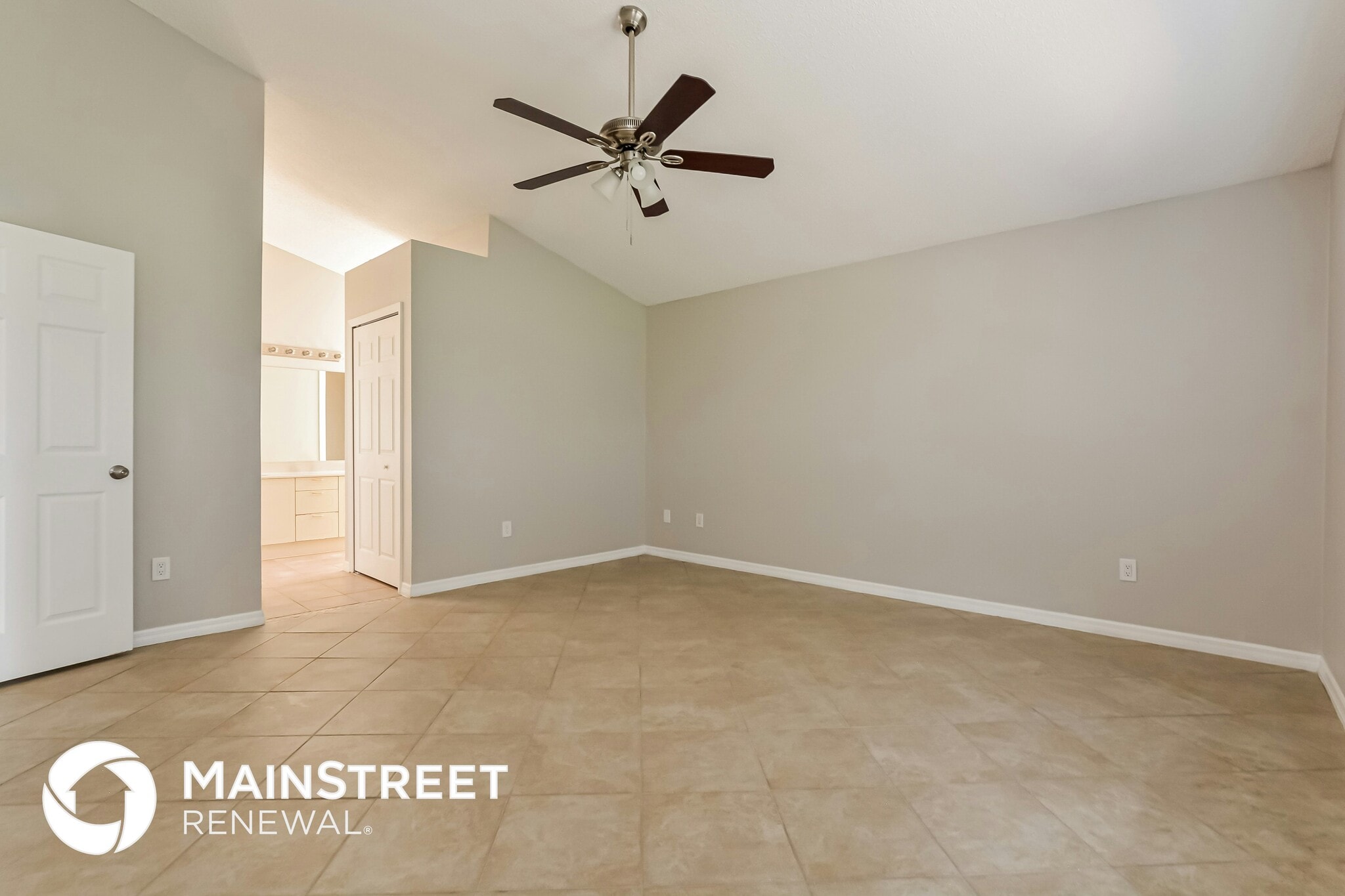 Building Photo - 969 Belleflower Dr