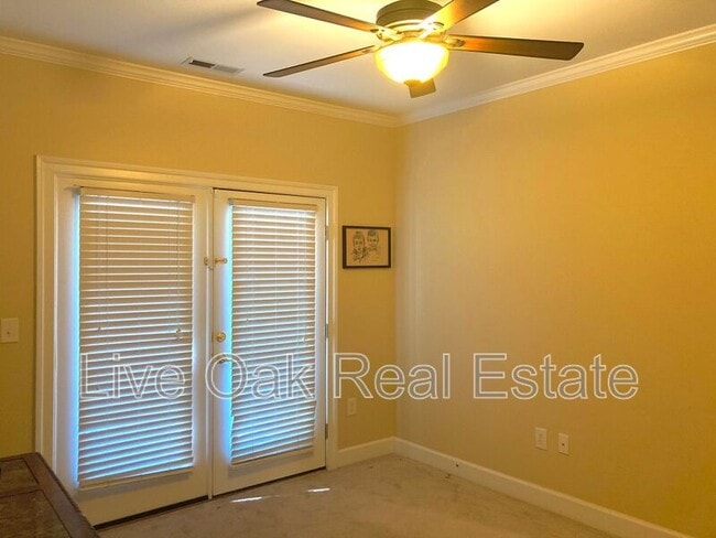 Building Photo - 937 Bolling Ave
