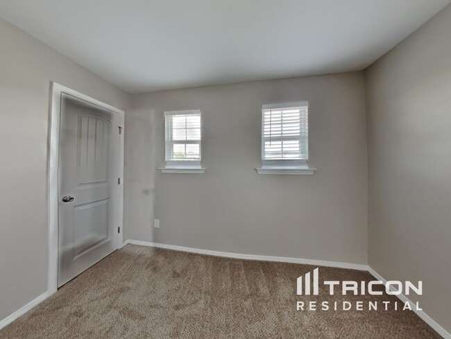 Building Photo - 514 Kerriann Ln