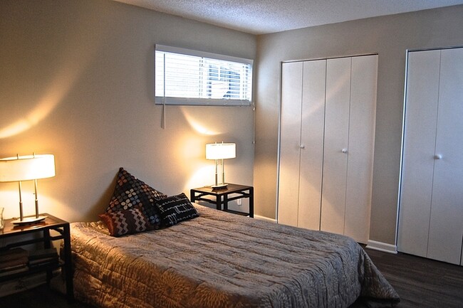 Building Photo - Beautifully Renovated Apartment | The Arabell