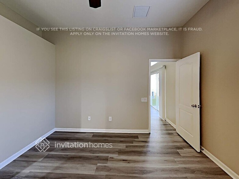 Building Photo - 10209 Hunters Haven Blvd