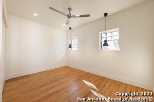 Building Photo - 911 N Mesquite St