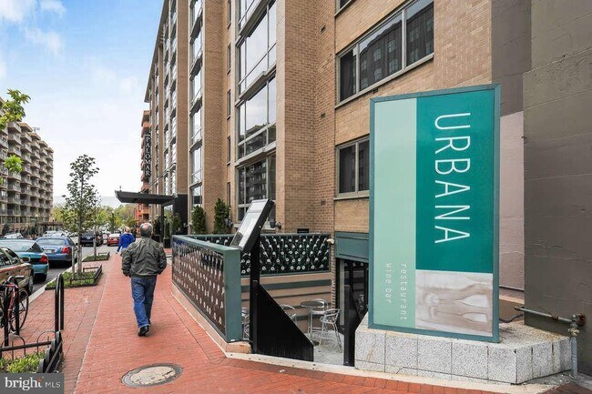 Building Photo - 2141 P St NW