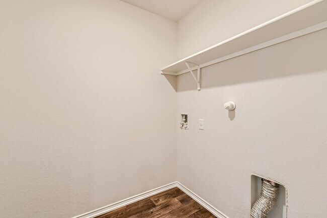 Building Photo - HALF OFF First Month Rent located near Lac...