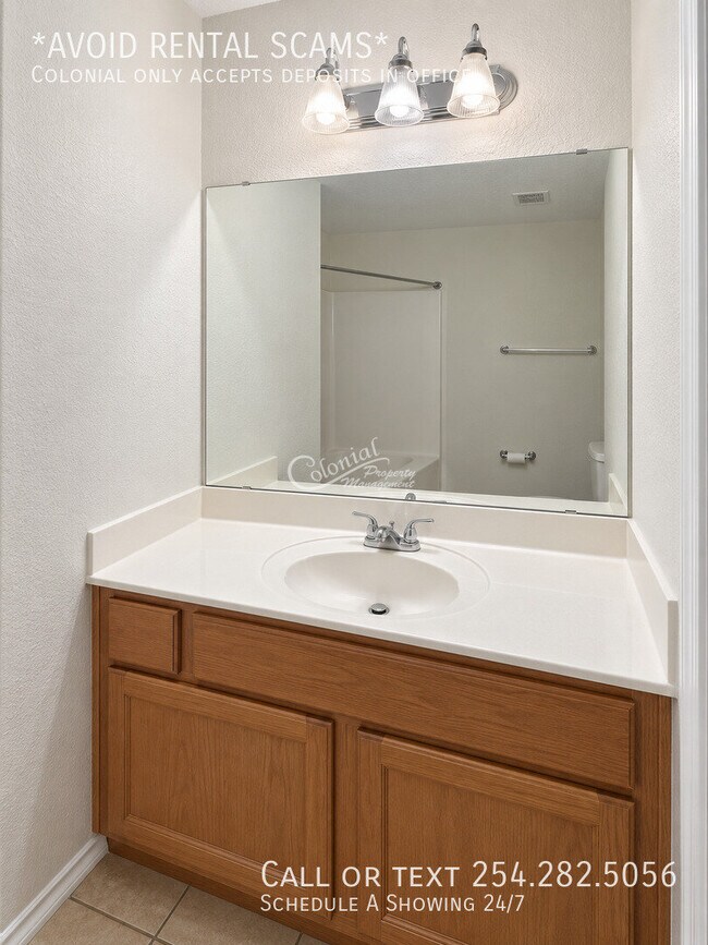 Building Photo - 2302 Gallop-