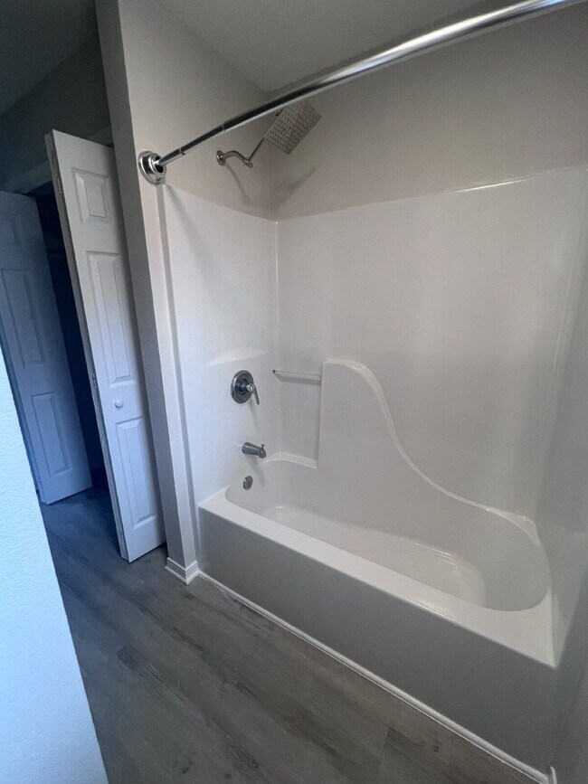 Building Photo - 384 Pristine Water Ln