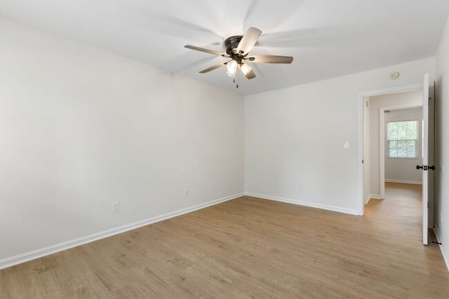 Building Photo - Available now. Water included. RENOVATED 2 BR/1.5 BA Townhouse in the Heart of James Island!