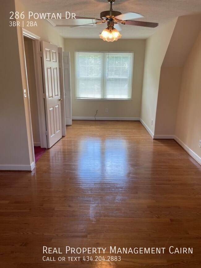 Building Photo - Spacious 3 Bedroom 2 Bath With 2 Car Garag...