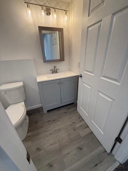 Master bath - 1325 N 8th St