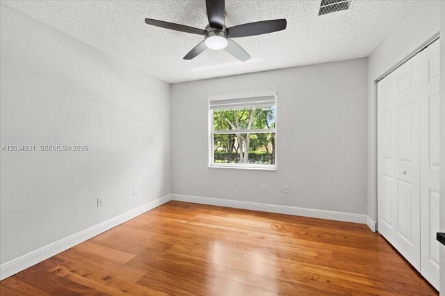 Building Photo - 5014 SW 155th Terrace