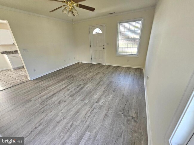 Building Photo - 110 Duck Creek Ln