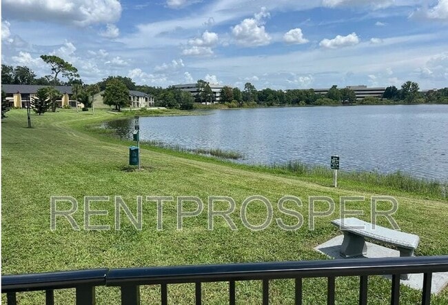 Building Photo - 938 N Lake Destiny Rd