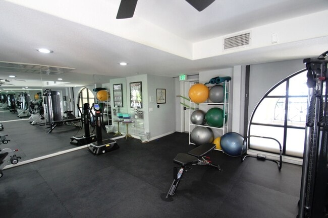 Building Photo - $1000 MOVE IN SPECIAL! Large, Updated 2 BD, 2 BA Condo w/ EV CHARGING