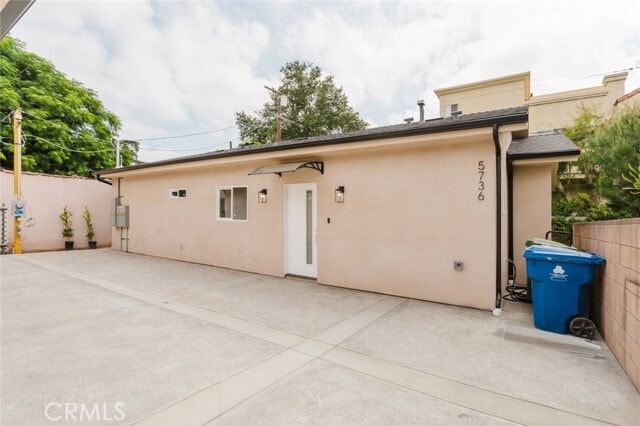 Building Photo - 5736 Beck Ave