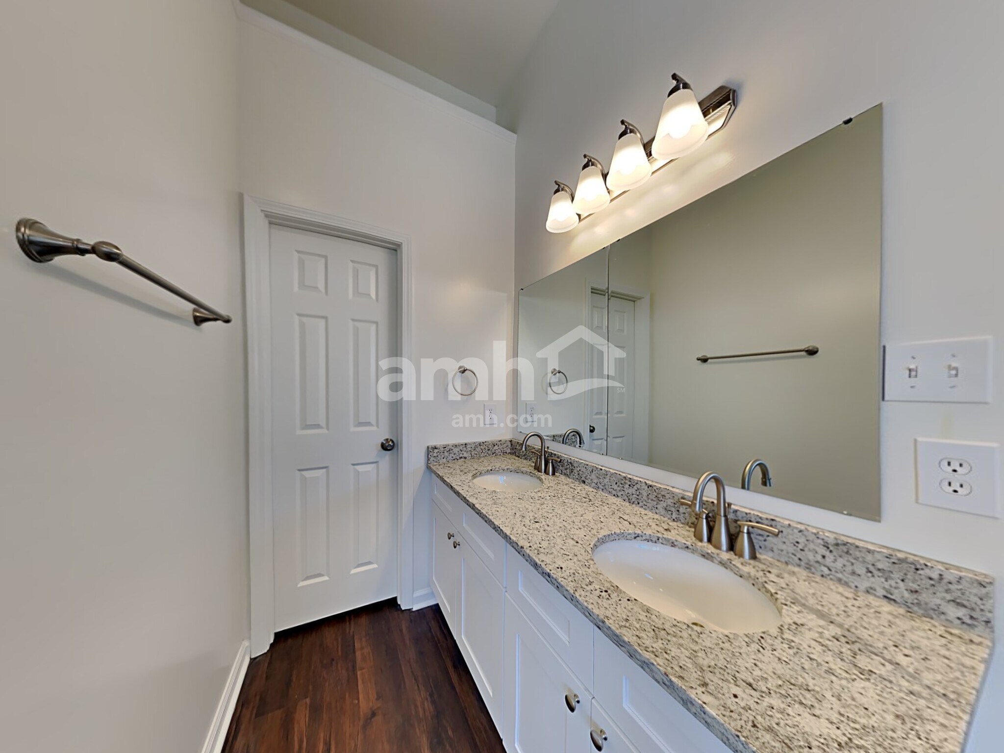 Building Photo - 9276 Durhamshire Dr