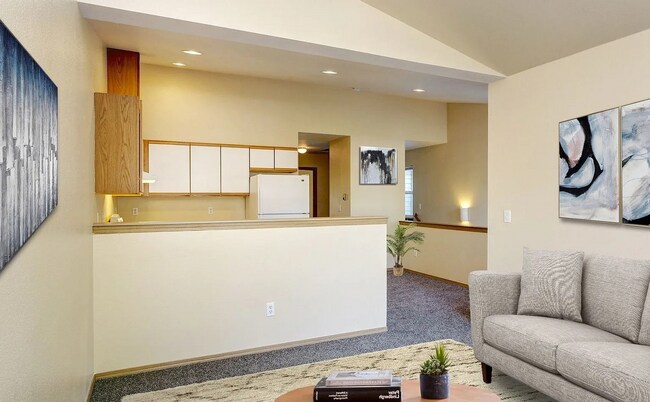 Building Photo - 2130-2132 Harris Ave