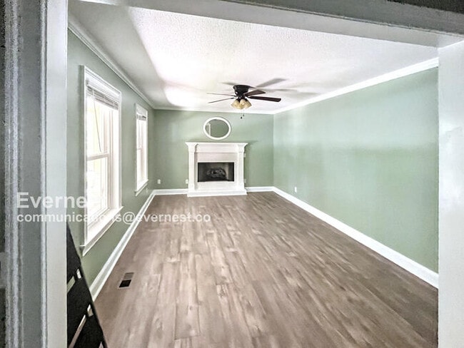 Building Photo - 5438 Village Garden Dr