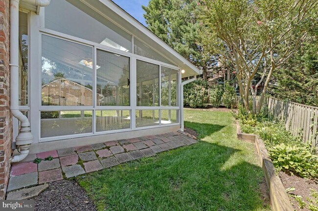 Building Photo - 7730 Falstaff Rd