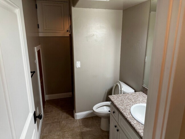 Building Photo - 449 Park Ridge Pl