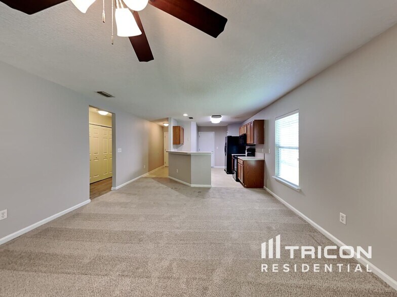 Building Photo - 161 Buck Run Way