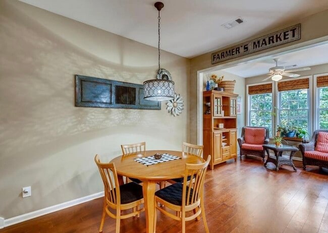 Building Photo - 1705 Waters Edge Trail