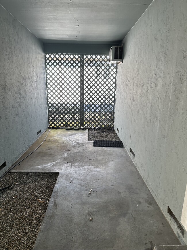 Building Photo - 663 Cordelia Dr