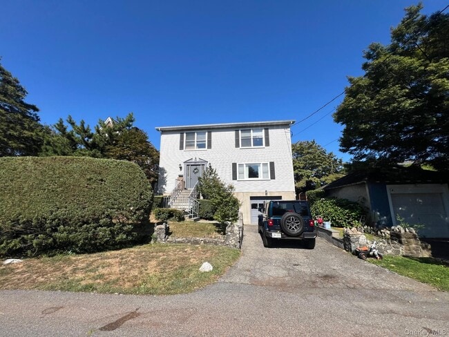 Building Photo - 335 5th St