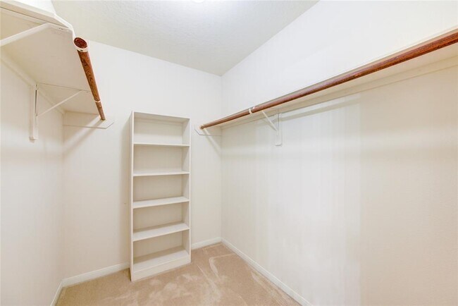 Building Photo - 3639 Barkers Crossing Ave