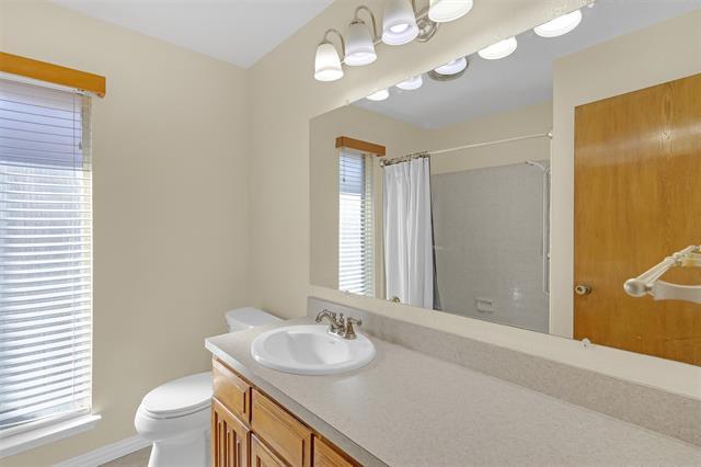 Building Photo - 6300 Aires Dr