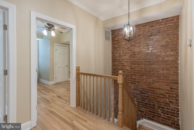 Building Photo - 1700 3rd St NE