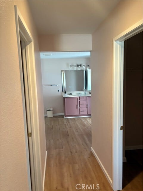 Building Photo - 44025 Glenraven Rd