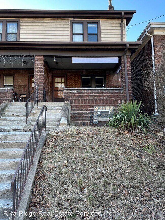 2 br, 1 bath House 3561 Beechwood Blvd 3561 Beechwood Blvd