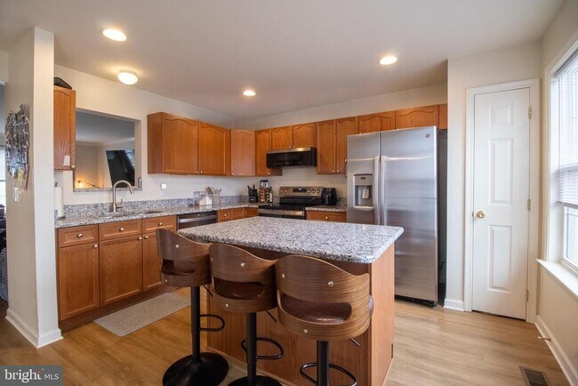 Building Photo - 113 Aero St