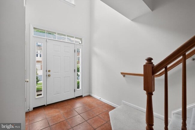 Building Photo - 1034 Meandering Way