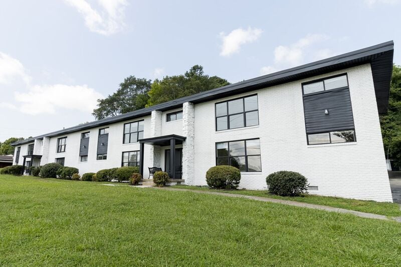 Primary Photo - 513 Donaldson Rd