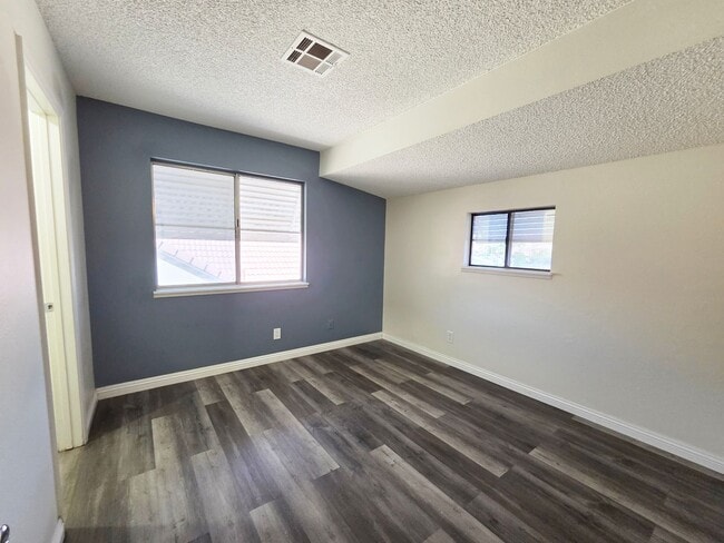 Building Photo - 4028 Zapotec Way