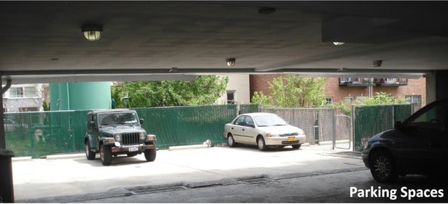 Building Photo - 71-45 160th St