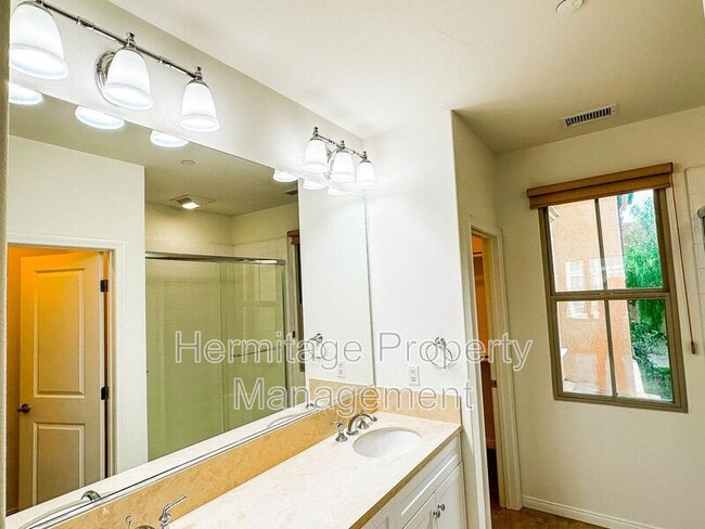 Building Photo - 120 Overbrook