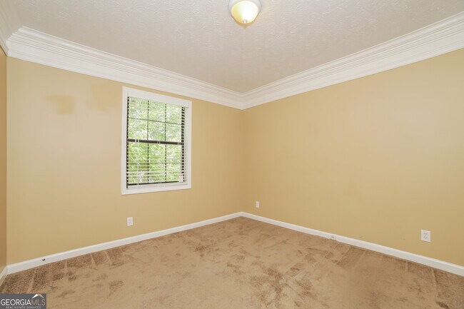 Building Photo - 1255 Bishop's Ln
