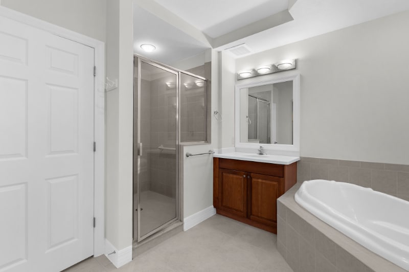 Building Photo - 1921 Monte Carlo Dr