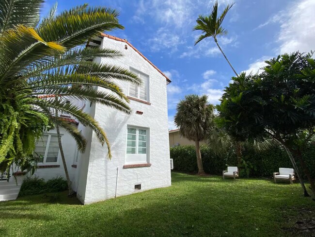 Building Photo - 40 Phoenetia Ave