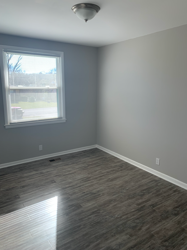 Building Photo - 317 Bonnaridge Dr