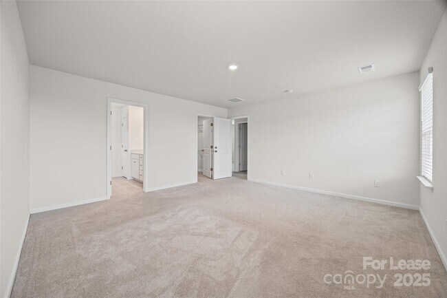 Building Photo - 5775 Soft Shell Dr