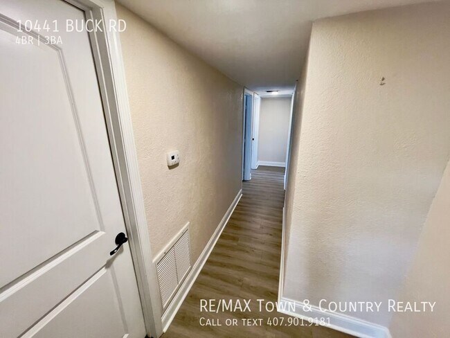 Building Photo - 10441 Buck Rd