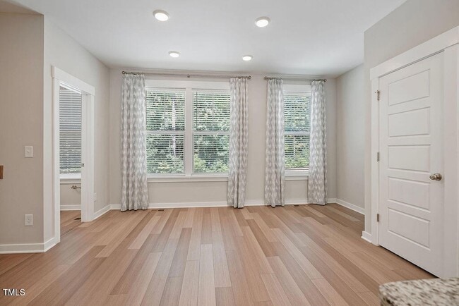 Building Photo - 2075 Eva Pearl Dr