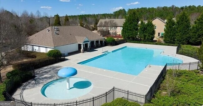 Building Photo - 817 HighGrove Wy