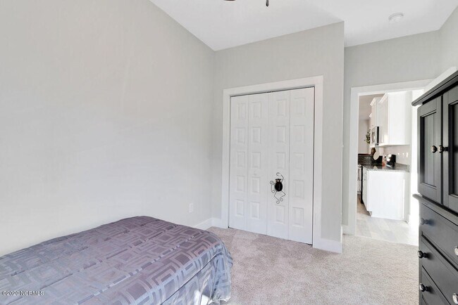 Building Photo - 202 Garland Shores Dr