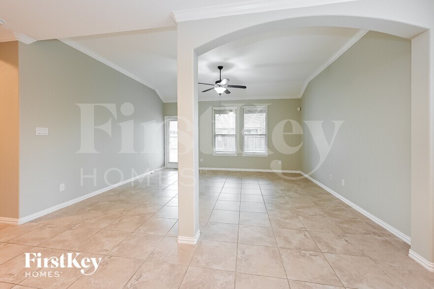 Building Photo - 5202 Kendall Glen Ct