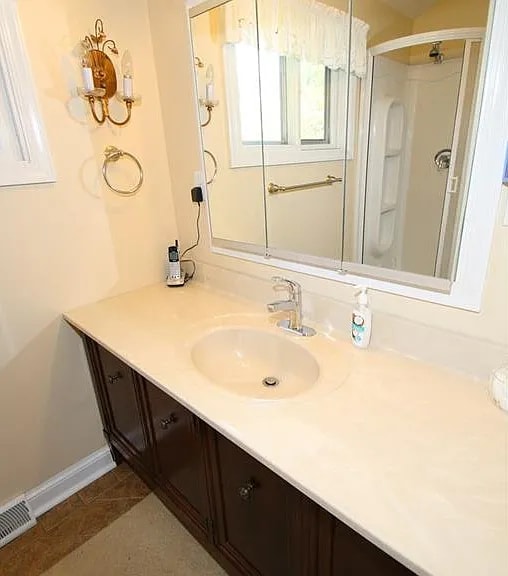 Building Photo - 1771 E 234th St